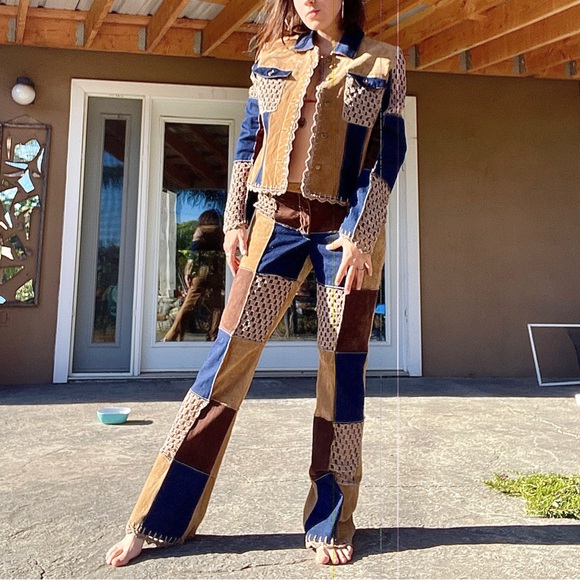 Sold - Picture 2 of 5